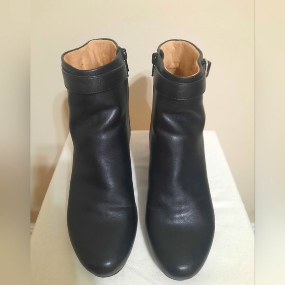Naturalizer Boots - Picture 5 of 6